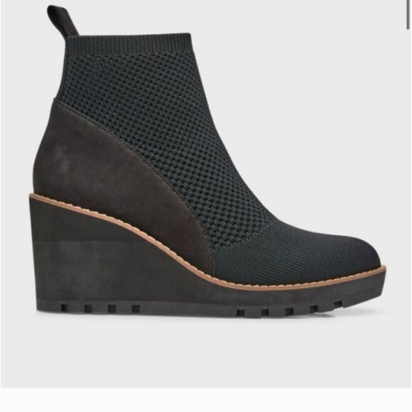 Eileen Fisher Quill Street black wedge bootie. Knit w suede detail. Size 5 NWT - Picture 1 of 8